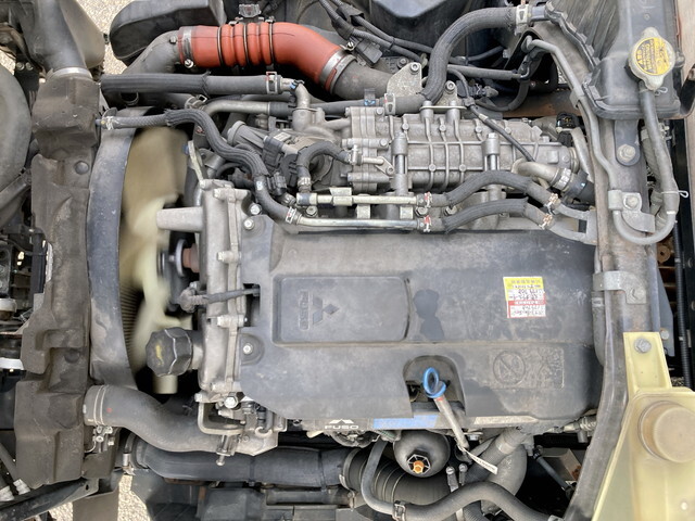 中古幌ウィング 三菱ふそう キャンター