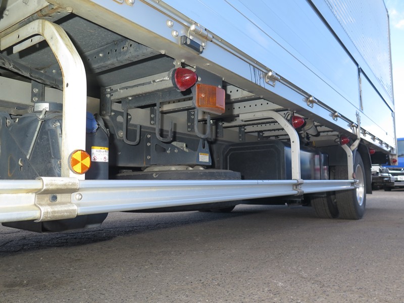 中古アルミウィング 日野 レンジャー /4t ワイドエアサス 240PS