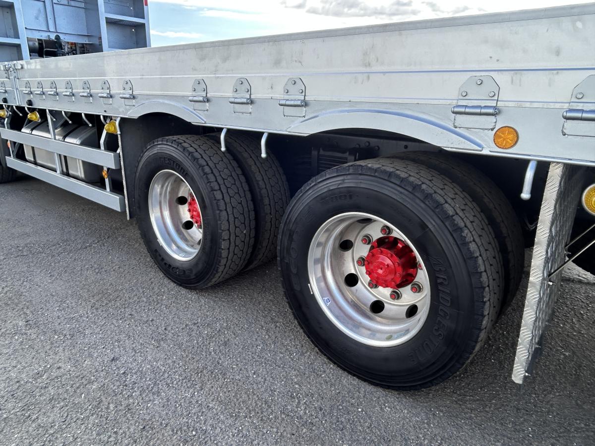 中古セルフローダー 三菱ふそう スーパーグレート