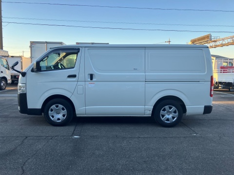 中古冷凍バン トヨタ ハイエース