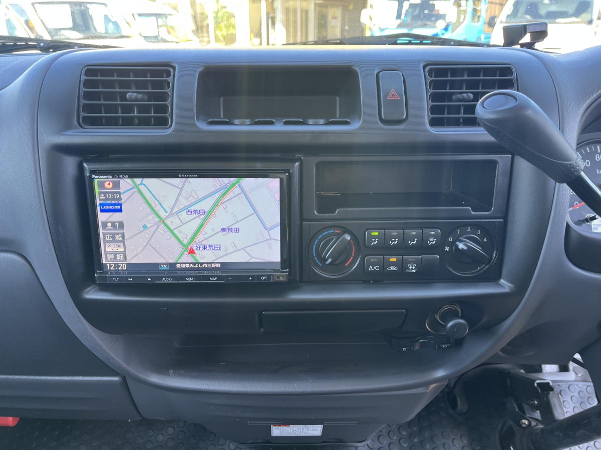 中古幌付き平ボディ マツダ ボンゴ