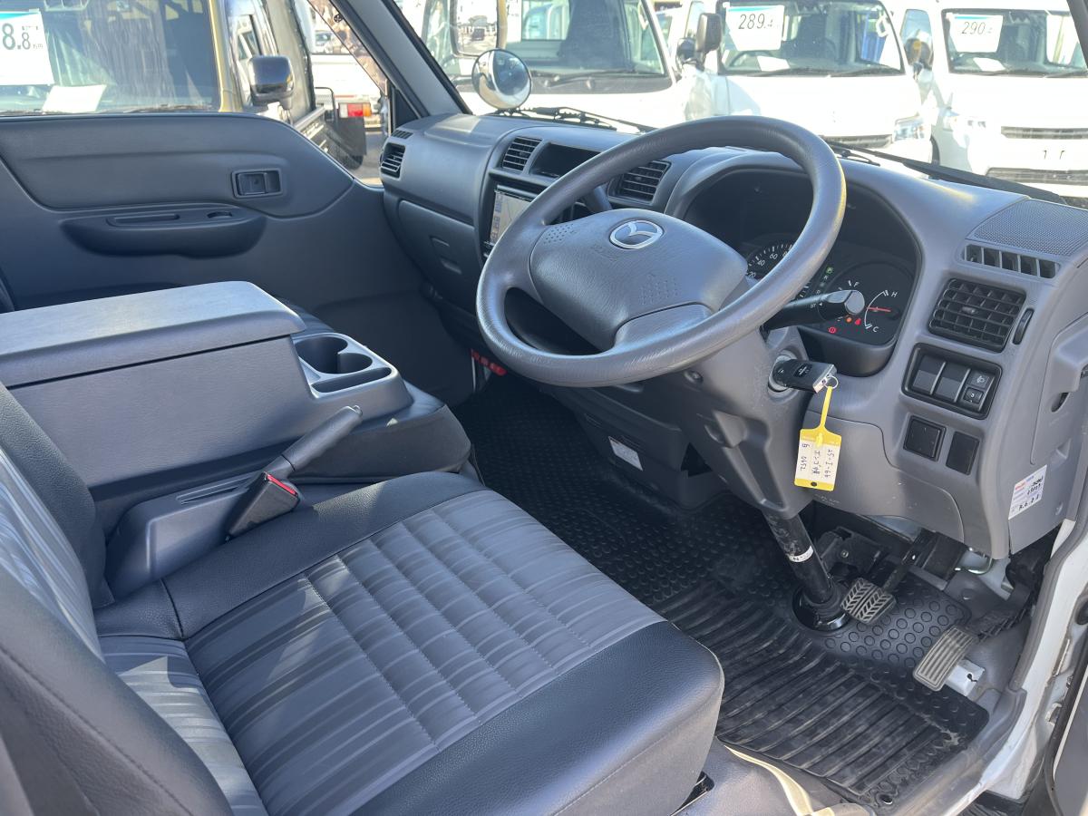 中古幌付き平ボディ マツダ ボンゴ