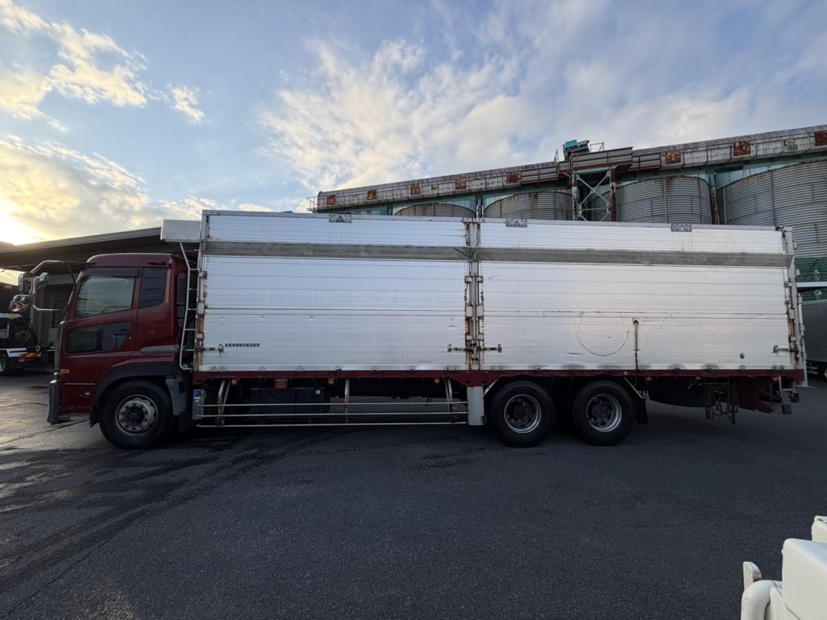 中古チップ運搬車 UDトラックス クオン