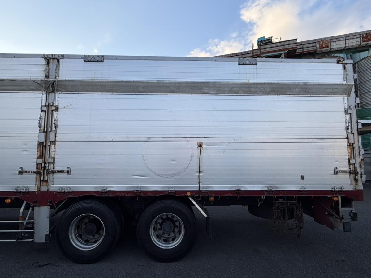 中古チップ運搬車 UDトラックス クオン