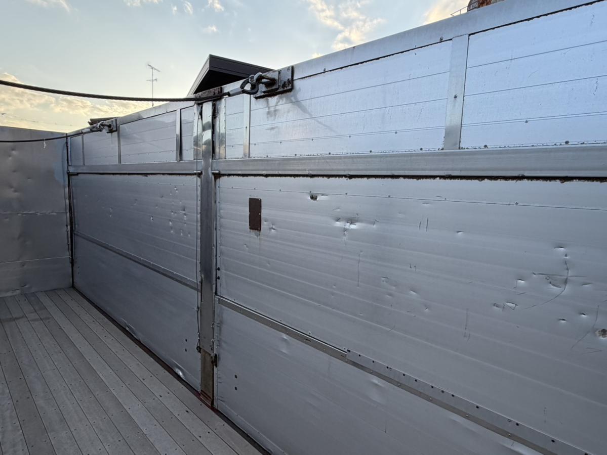 中古チップ運搬車 UDトラックス クオン