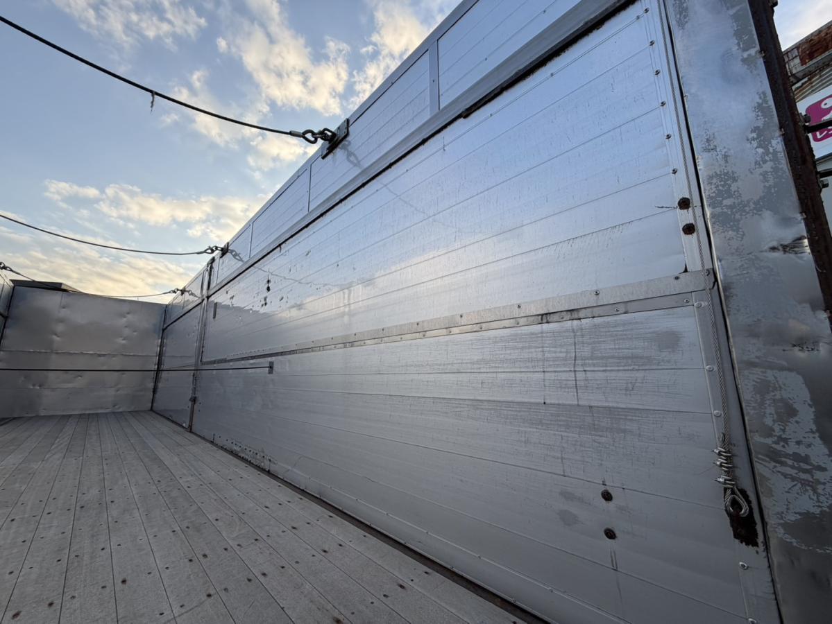 中古チップ運搬車 UDトラックス クオン