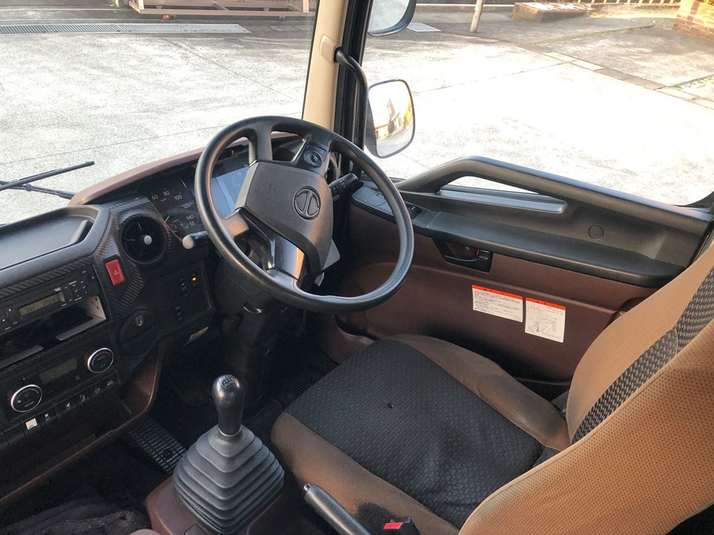 中古冷凍バン 日野 