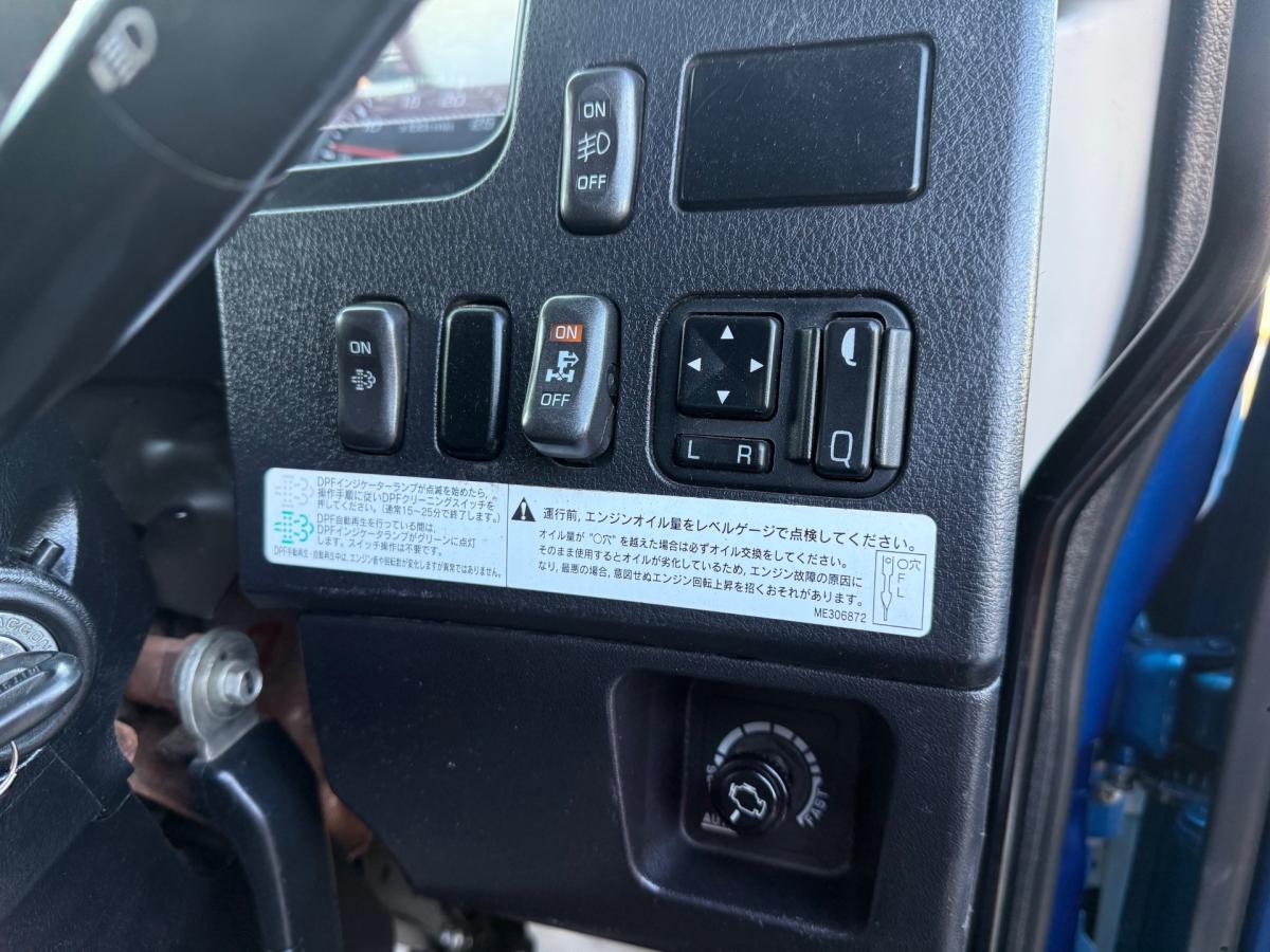 中古コンテナ車 三菱ふそう ファイター