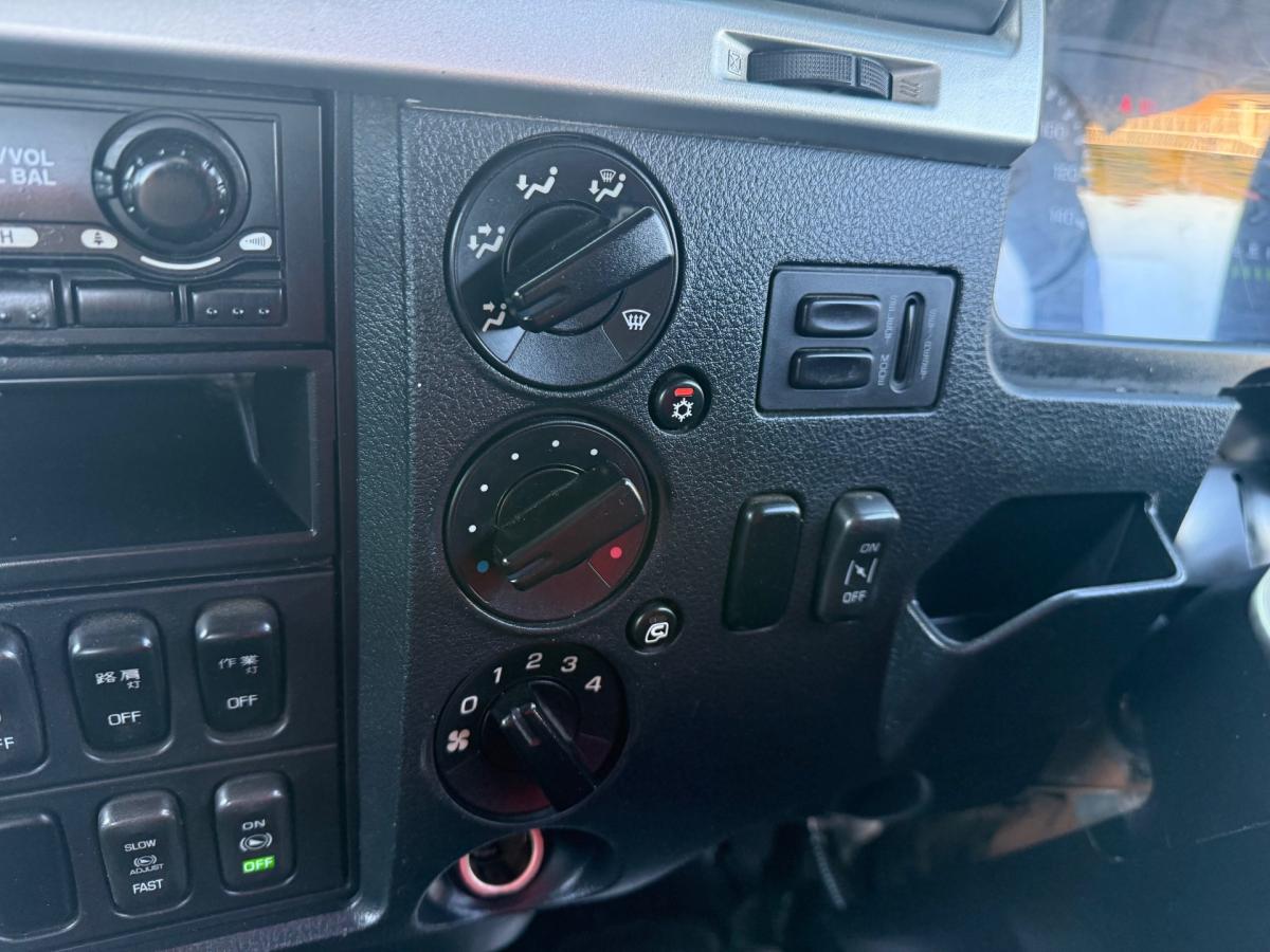 中古コンテナ車 三菱ふそう ファイター