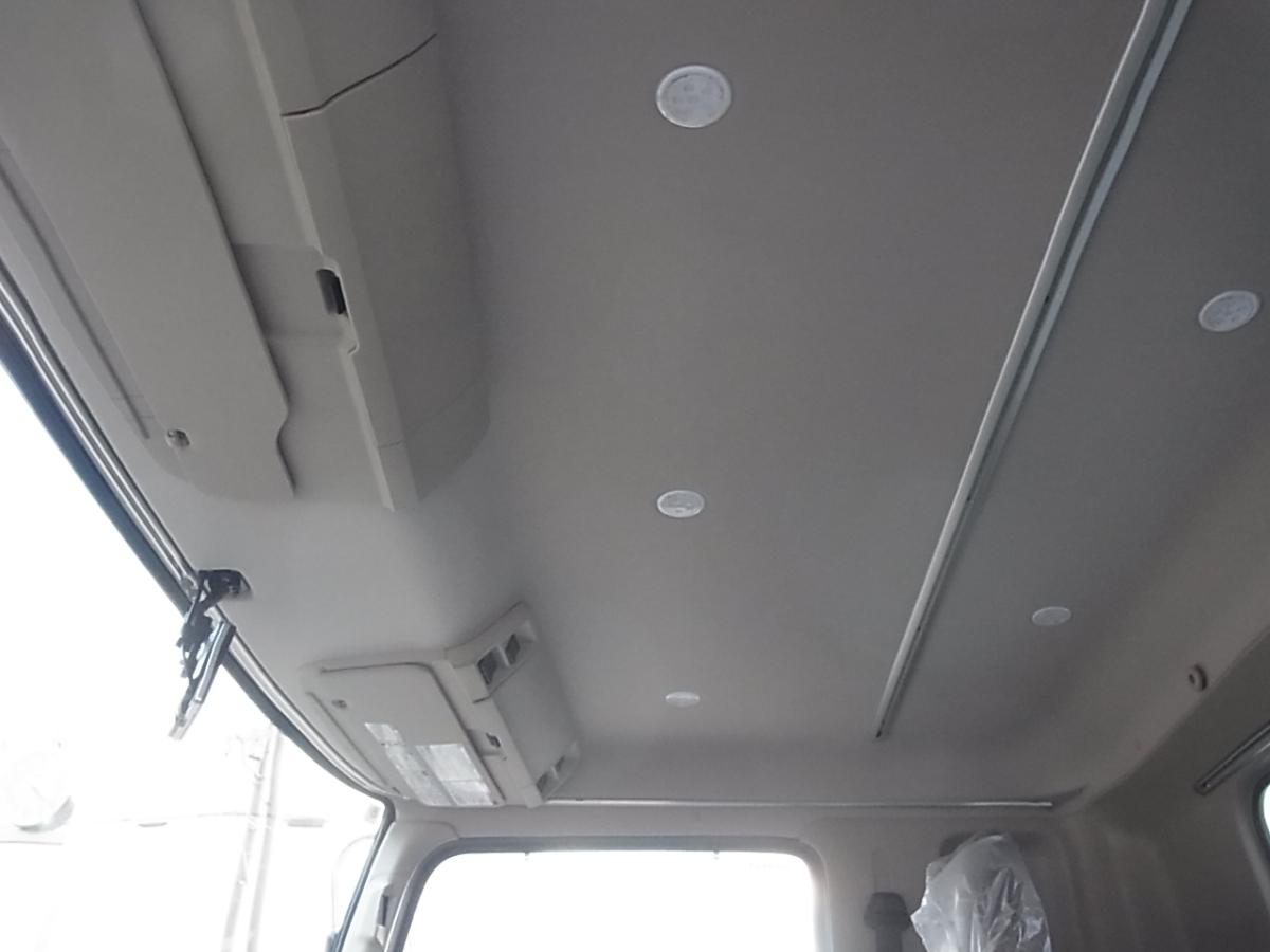 中古冷凍バン 日野 レンジャー