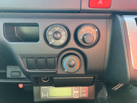 中古冷凍バン トヨタ ハイエース