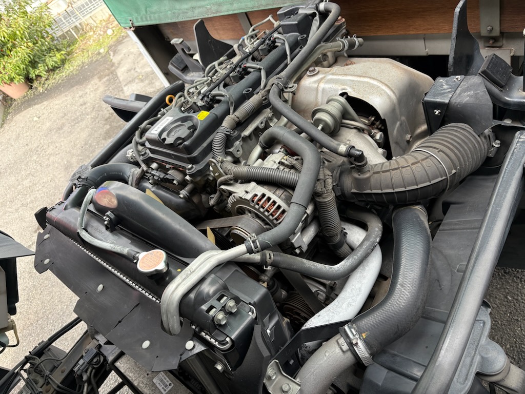 中古幌付き平ボディ ニッサン アトラス