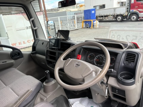 中古幌付き平ボディ ニッサン アトラス