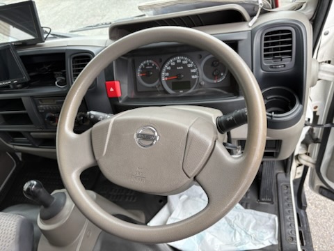 中古幌付き平ボディ ニッサン アトラス