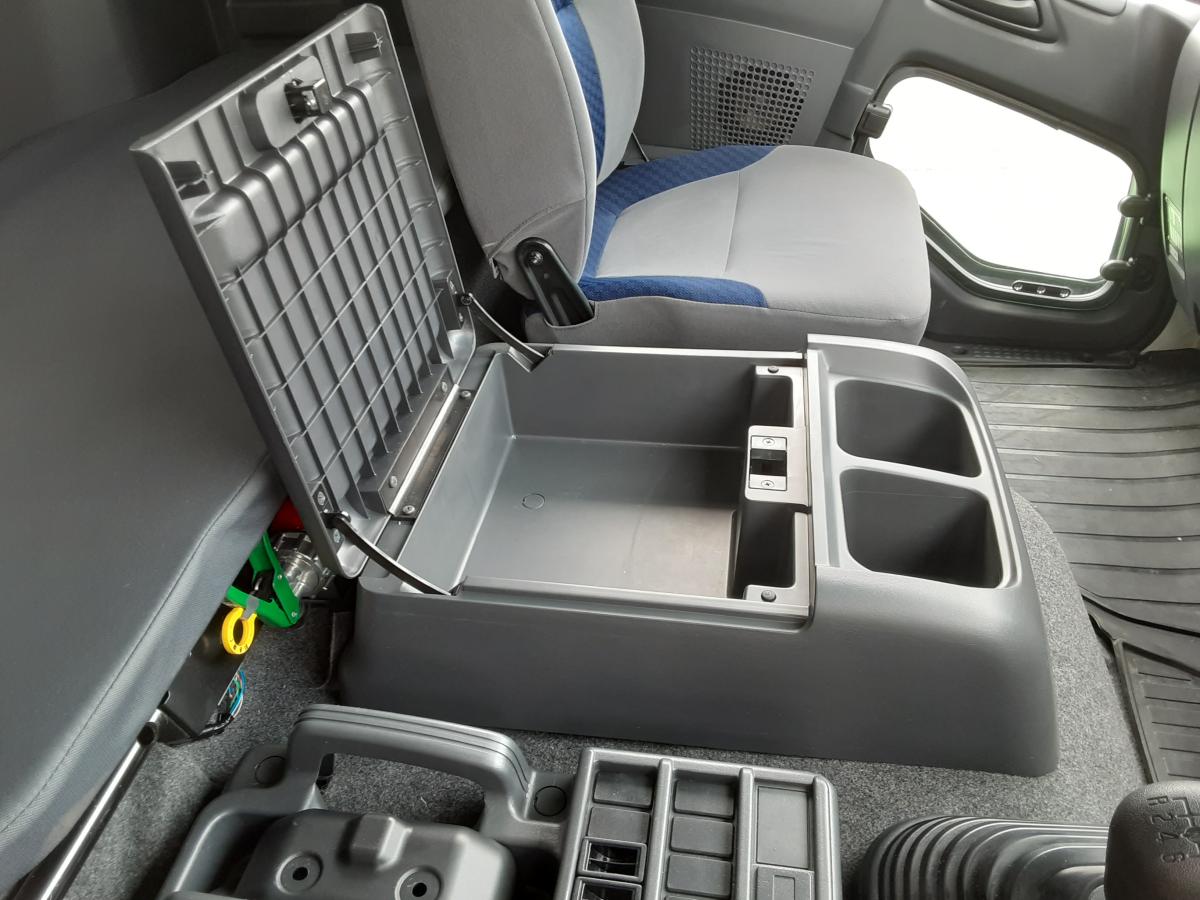 中古幌ウィング いすゞ フォワード