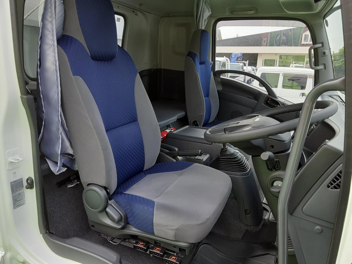 中古幌ウィング いすゞ フォワード