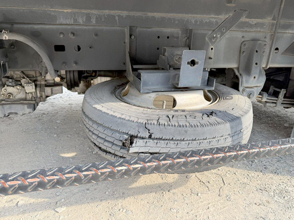 中古ボトルカー 日野 デュトロ