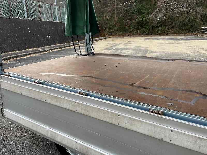 中古幌付き平ボディ 三菱ふそう キャンター