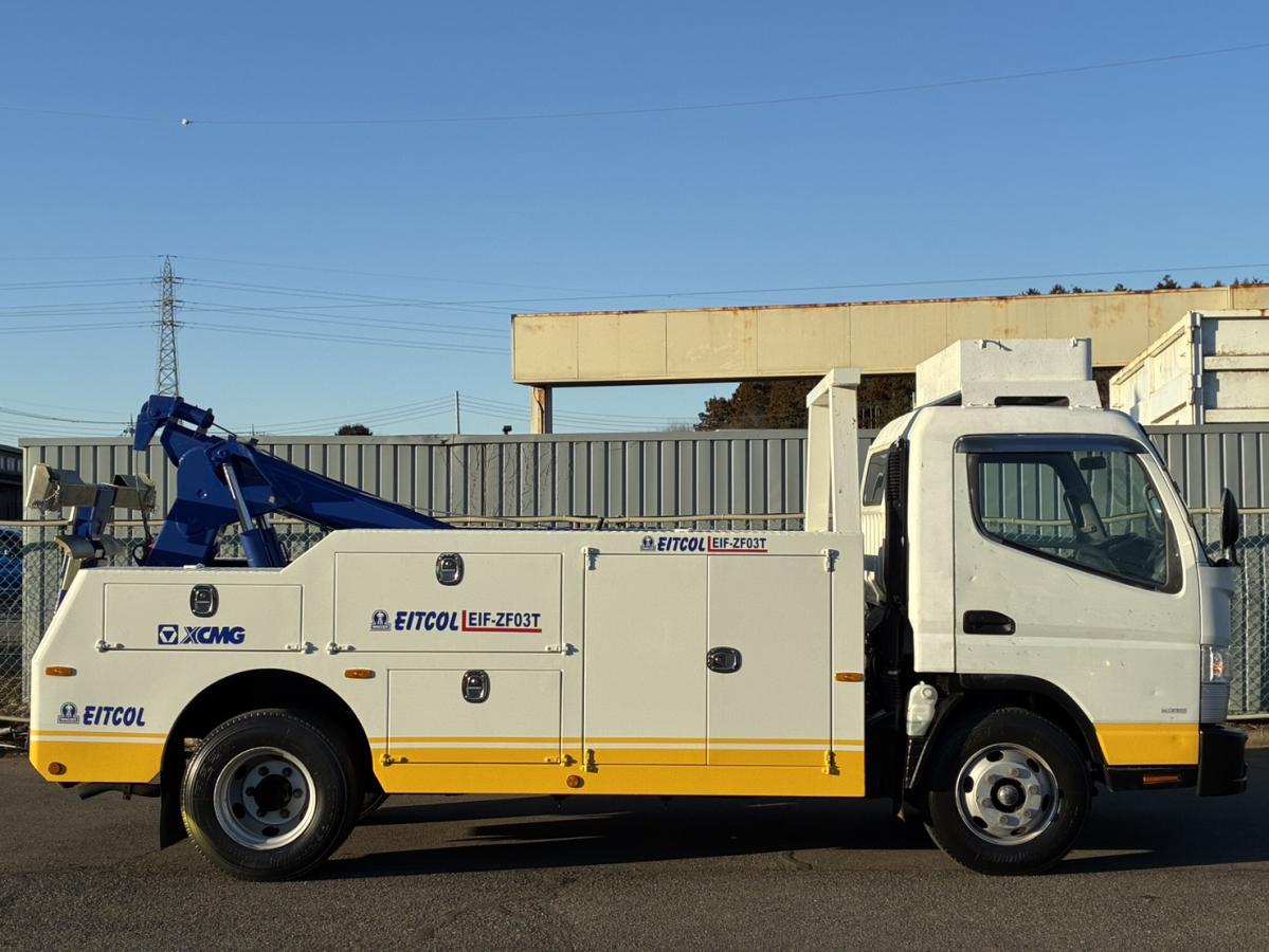 中古レッカー車 三菱ふそう キャンター