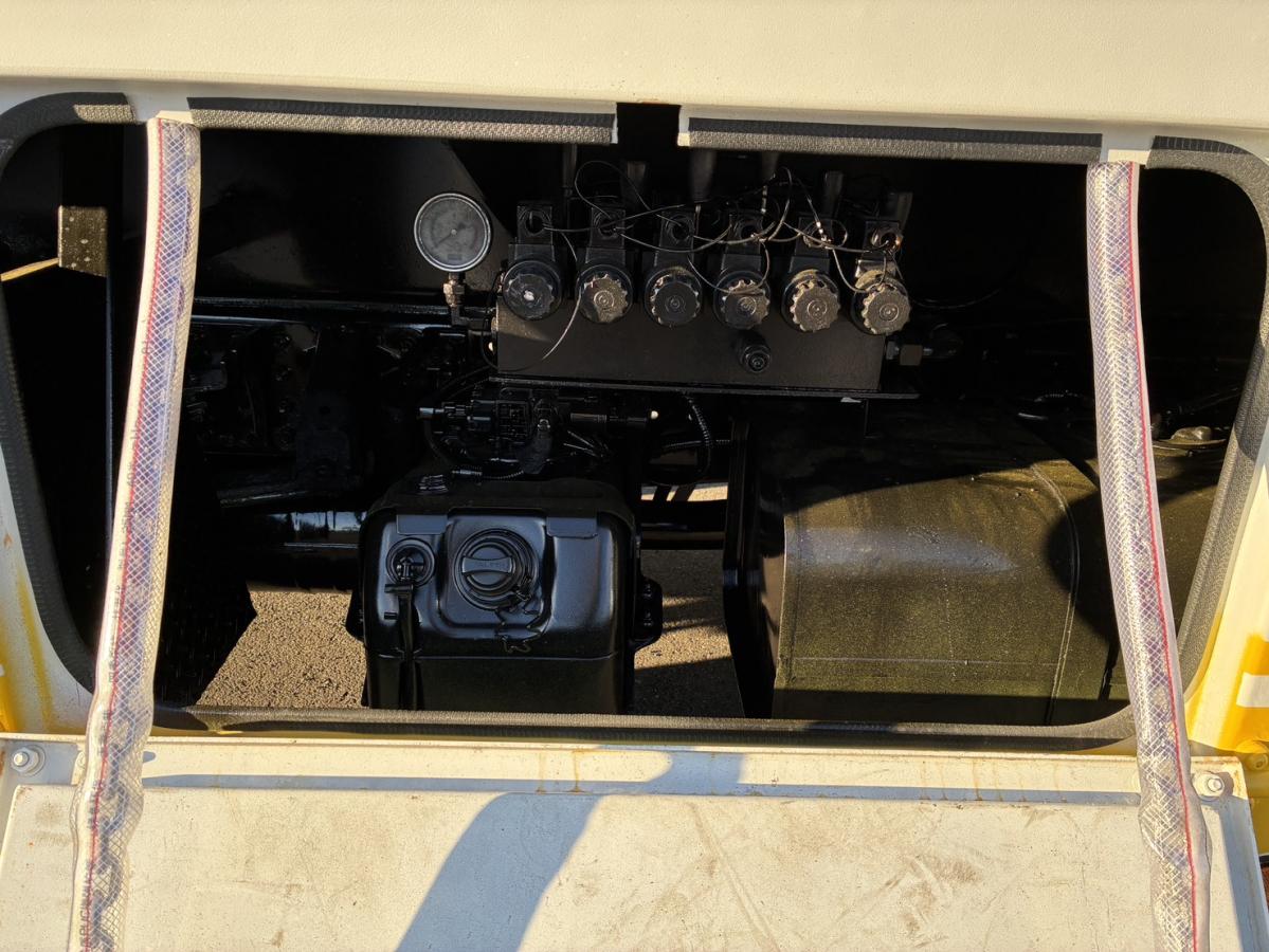 中古レッカー車 三菱ふそう キャンター