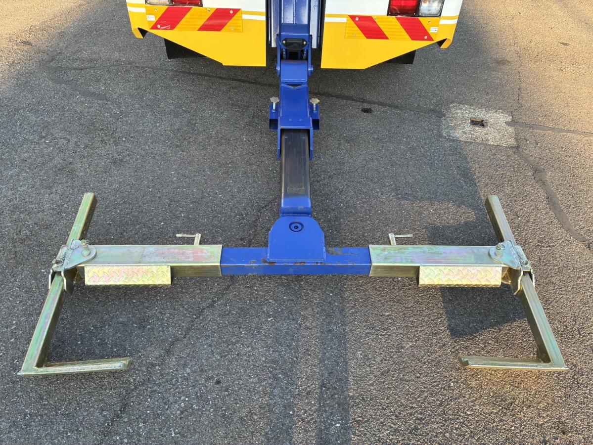 中古レッカー車 三菱ふそう キャンター