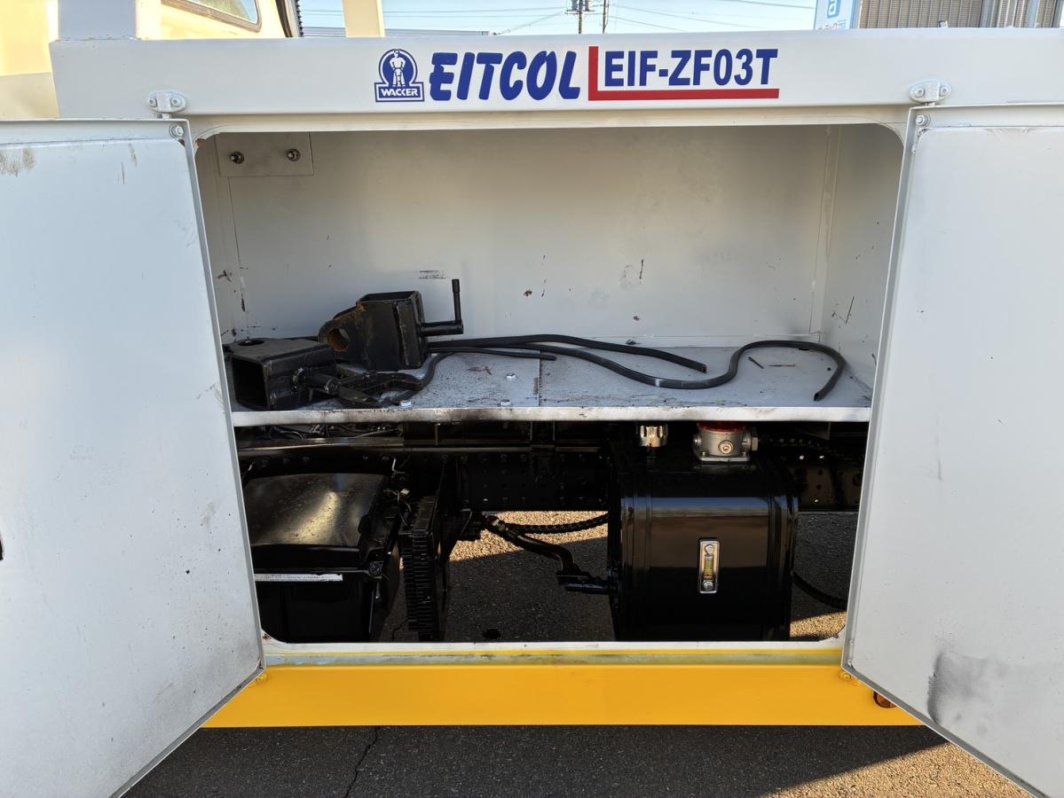 中古レッカー車 三菱ふそう キャンター