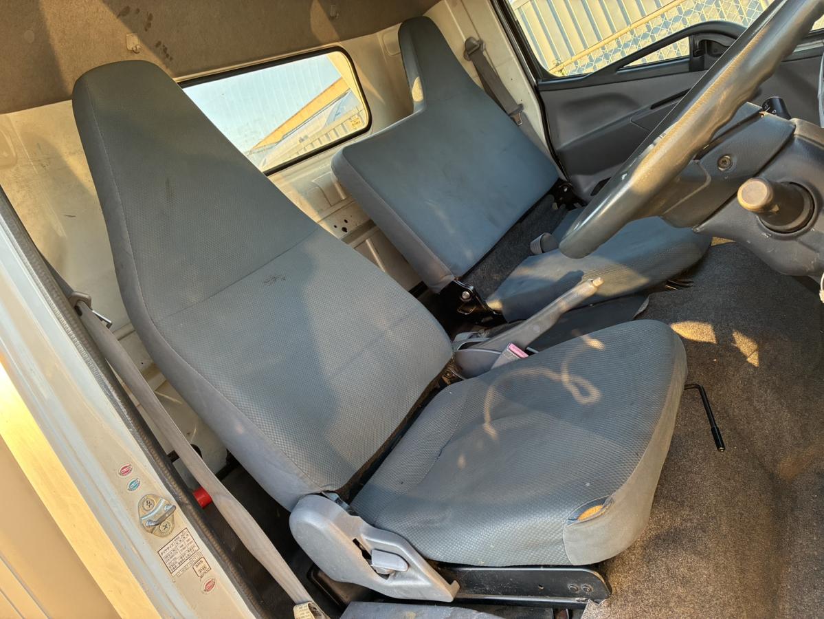 中古レッカー車 三菱ふそう キャンター