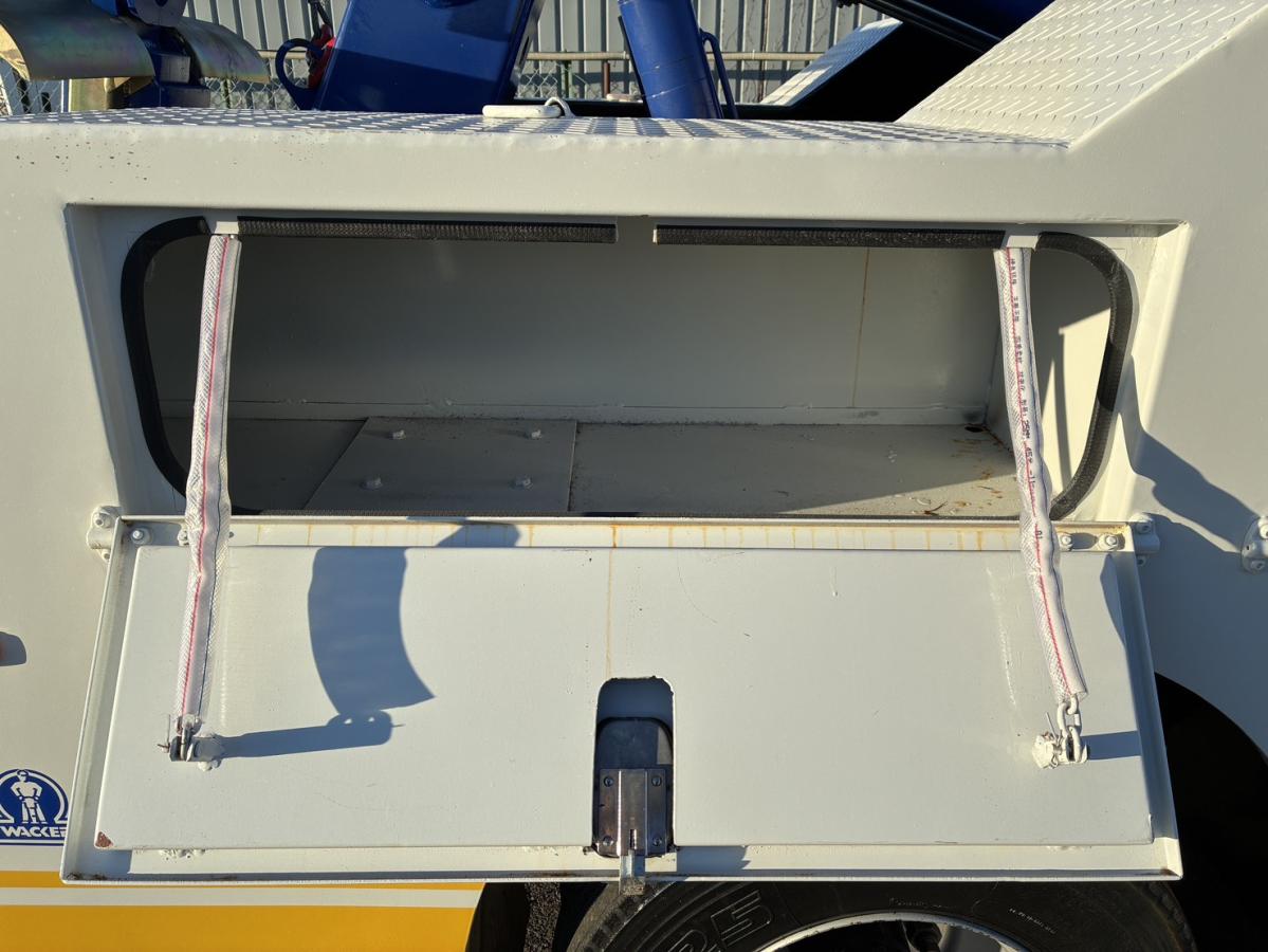 中古レッカー車 三菱ふそう キャンター