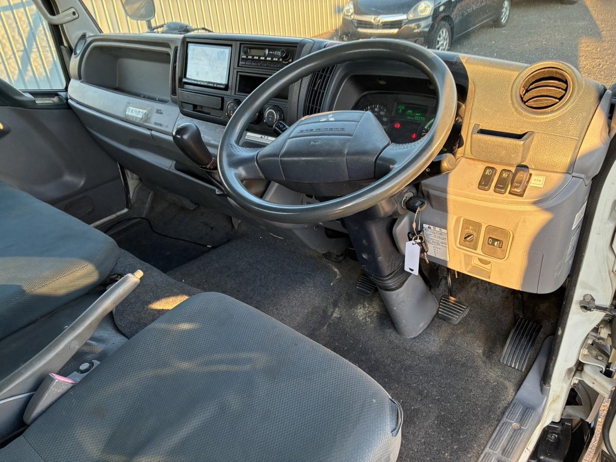 中古レッカー車 三菱ふそう キャンター