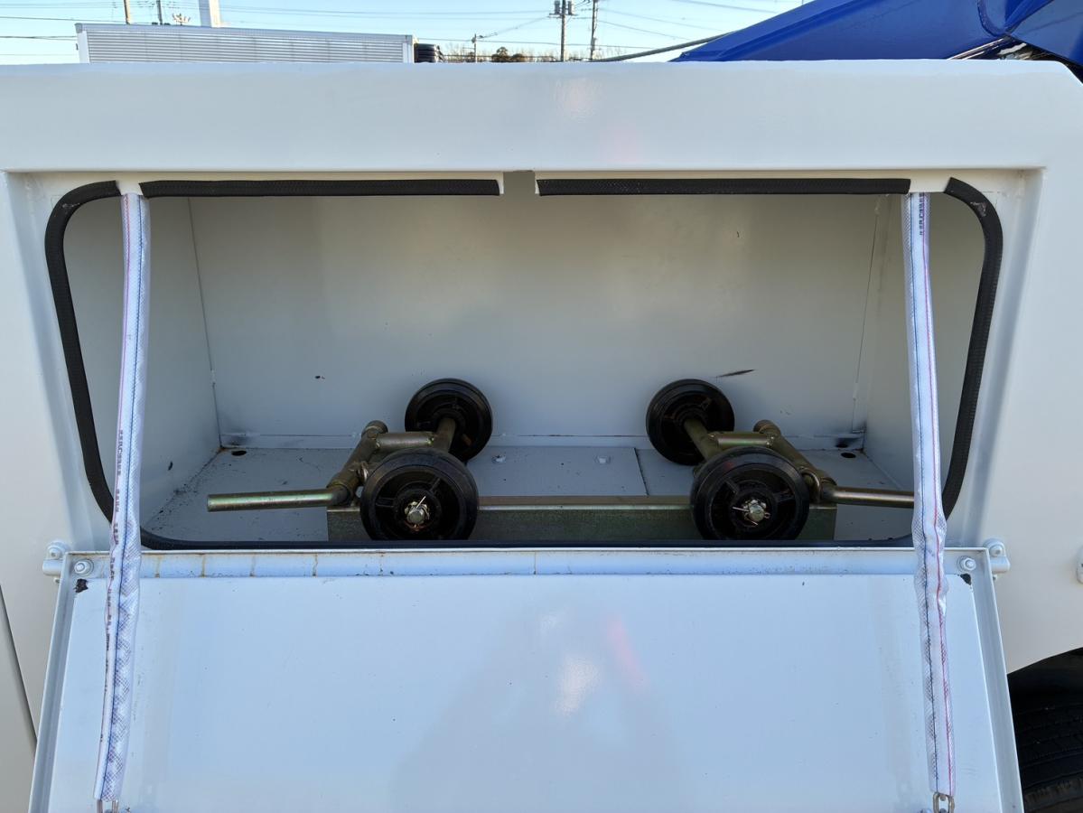 中古レッカー車 三菱ふそう キャンター