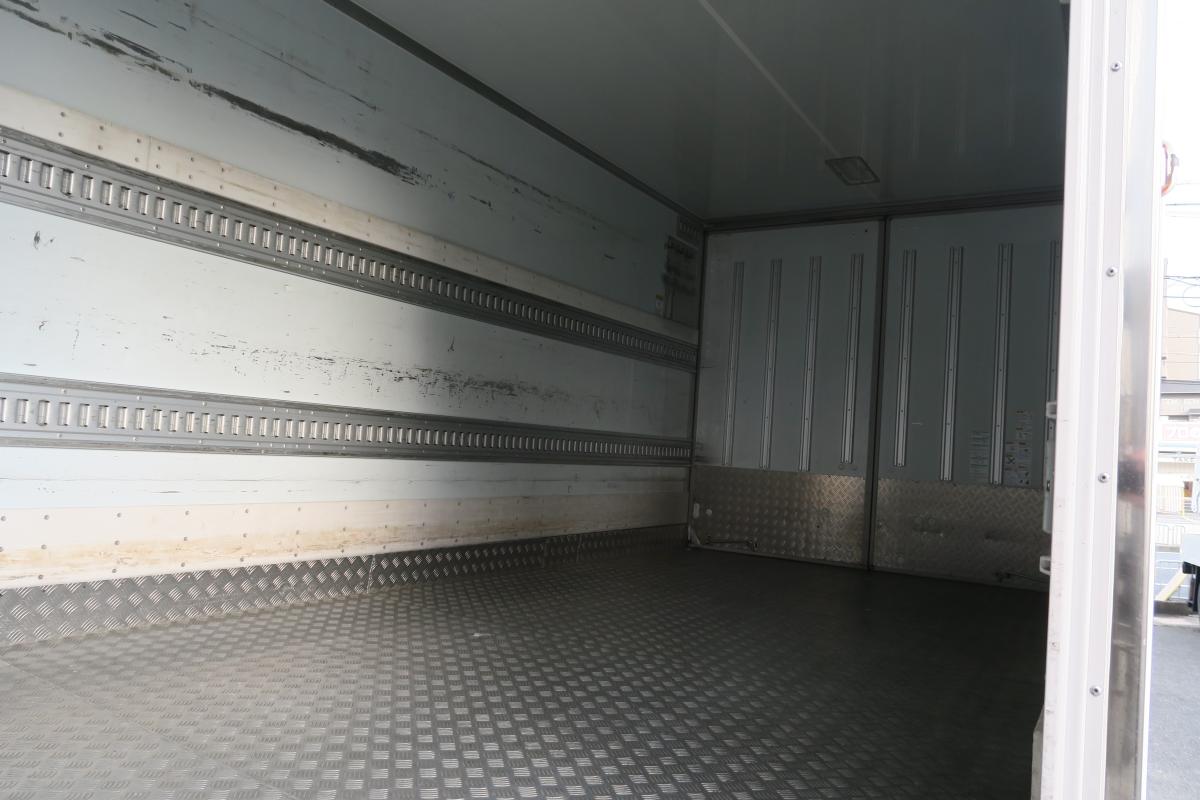 中古冷凍バン 日野 レンジャー