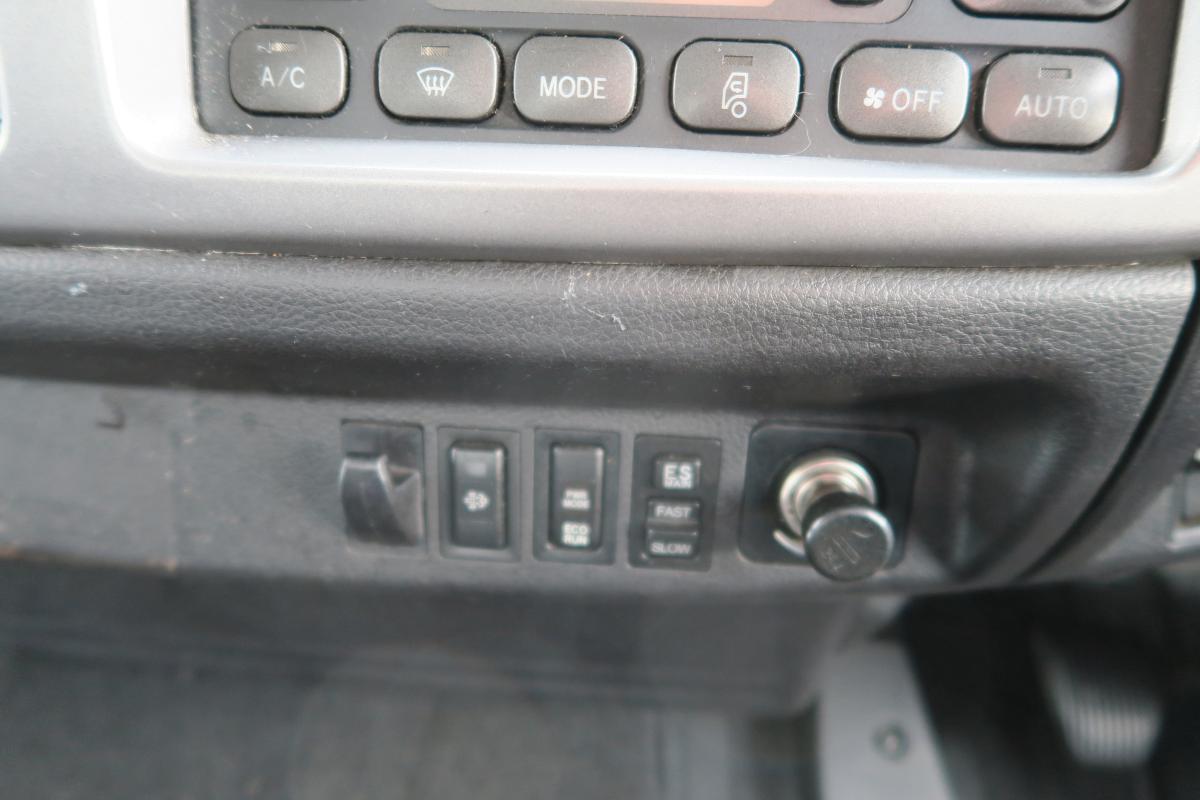 中古冷凍バン 日野 レンジャー