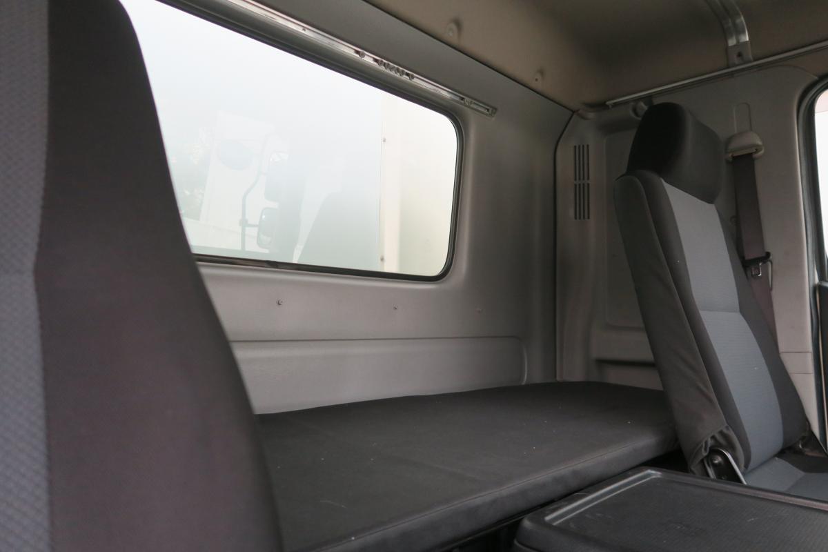 中古冷凍バン 日野 レンジャー