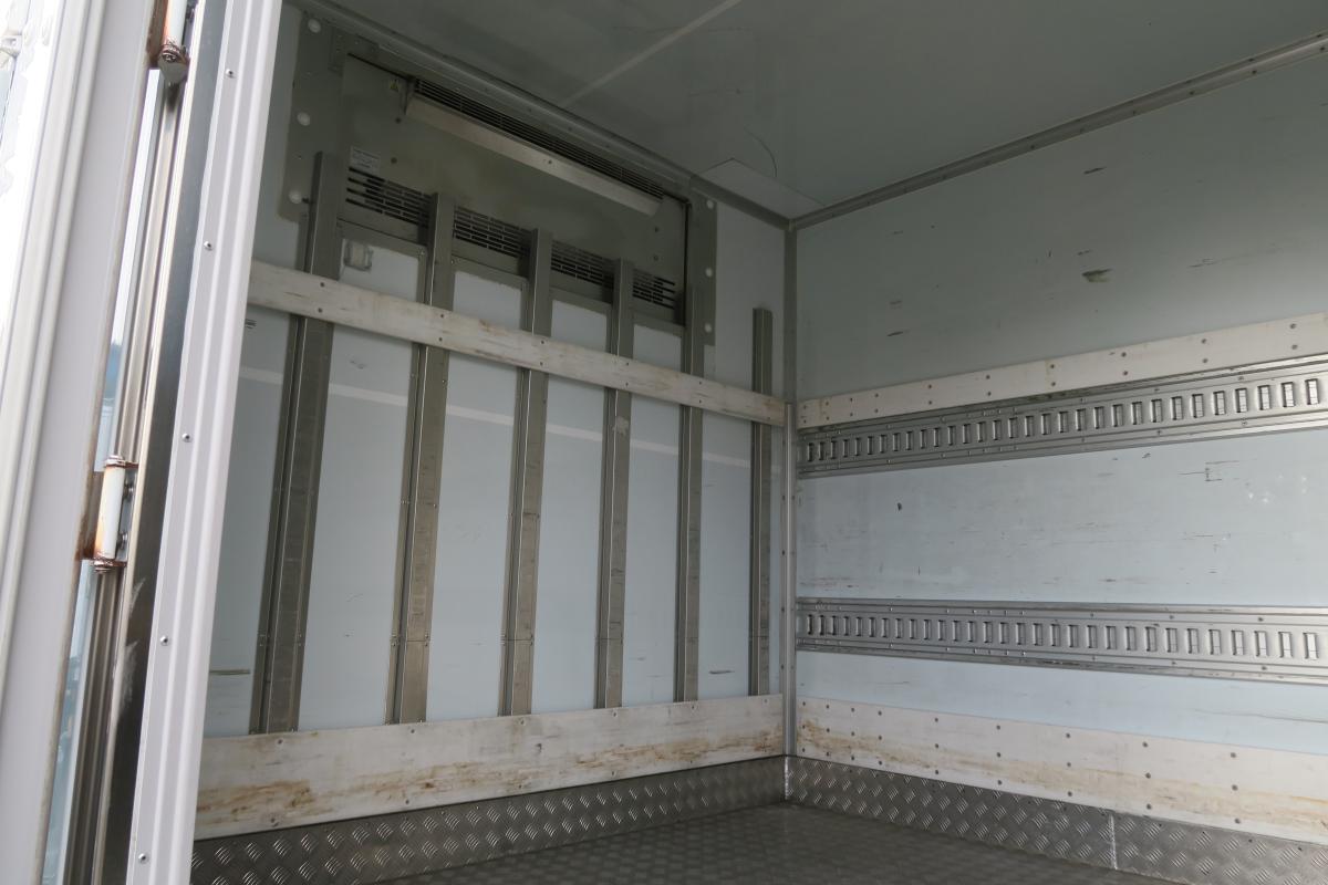 中古冷凍バン 日野 レンジャー