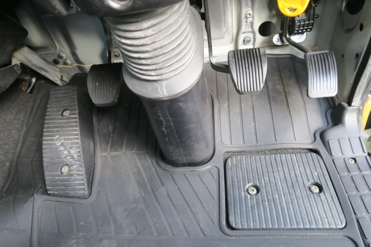 中古冷凍バン 日野 レンジャー