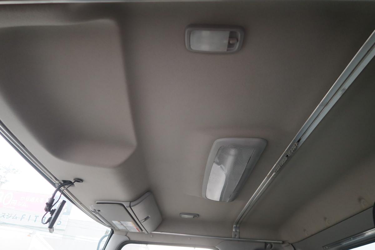 中古冷凍バン 日野 レンジャー