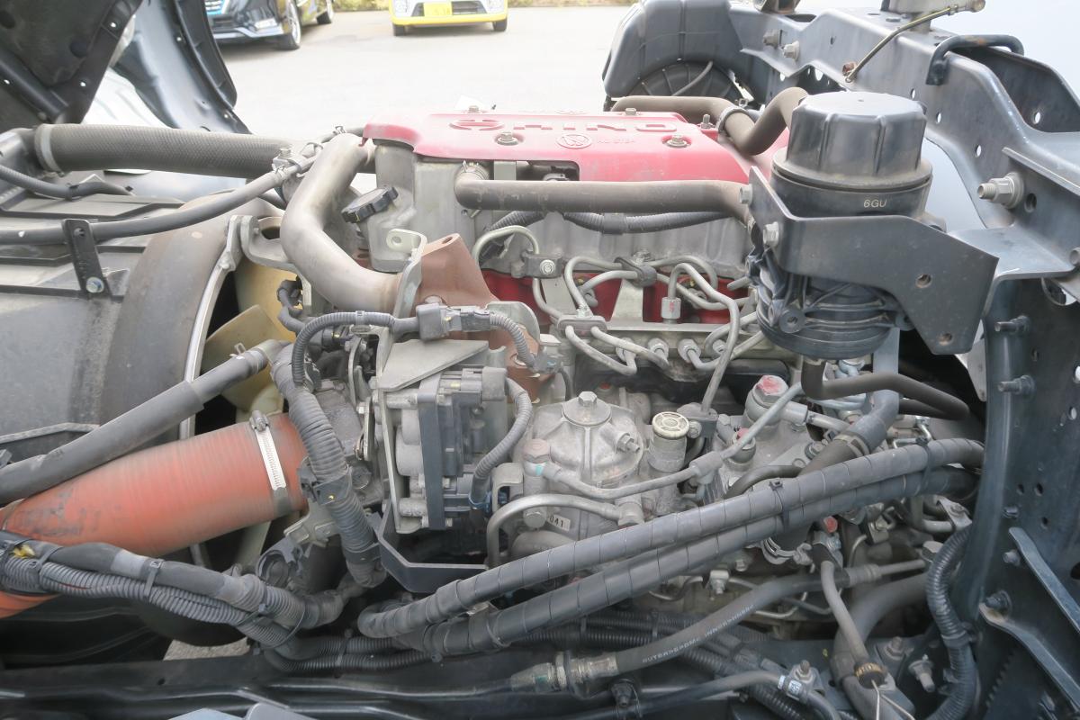 中古冷凍バン 日野 レンジャー