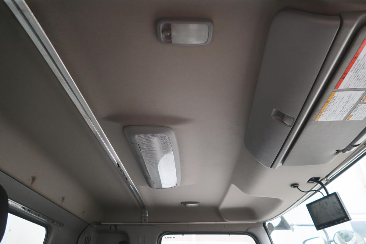 中古冷凍バン 日野 レンジャー