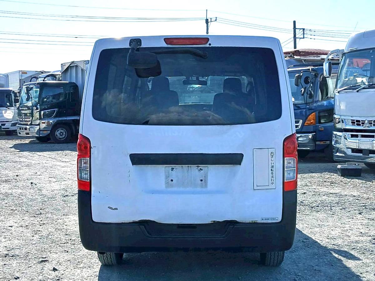 中古ルートバン いすゞ コモ