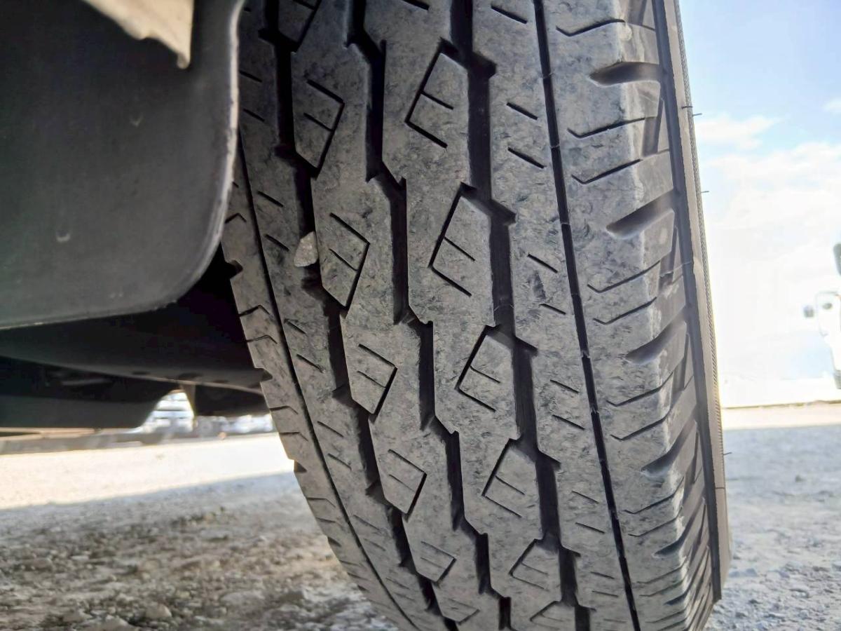 中古ルートバン いすゞ コモ