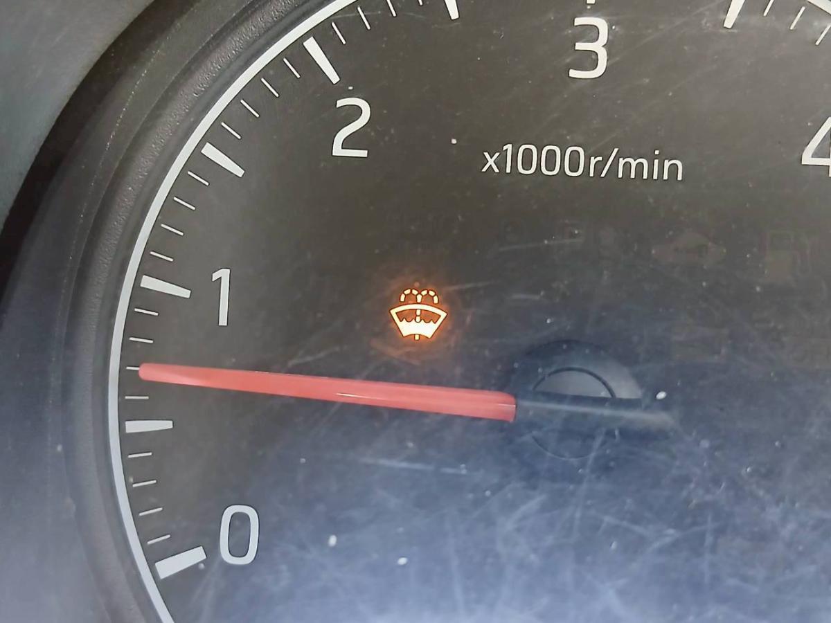 中古ルートバン いすゞ コモ