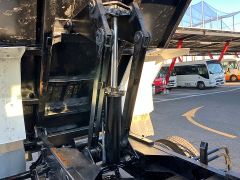 中古深ダンプ 日野 レンジャー