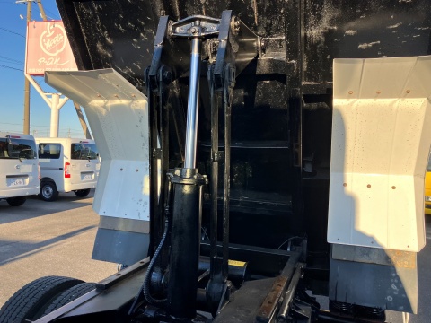 中古深ダンプ 日野 レンジャー