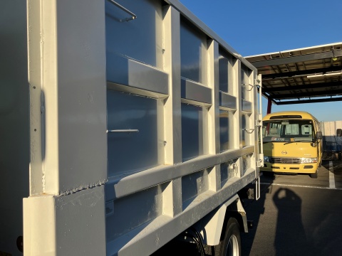 中古深ダンプ 日野 レンジャー