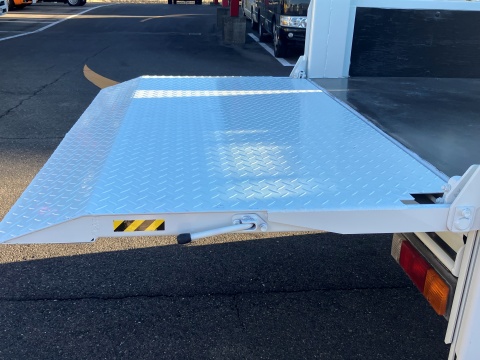 中古平ボディ 三菱ふそう キャンター