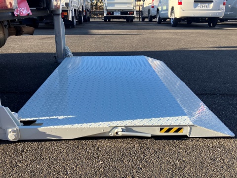 中古平ボディ 三菱ふそう キャンター