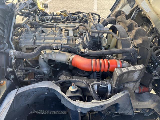 中古塵芥車(パッカー車) 三菱ふそう キャンター