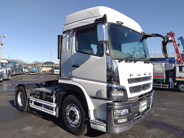 中古トラクタ 三菱ふそう スーパーグレート