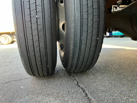 中古平ボディ 三菱ふそう キャンター