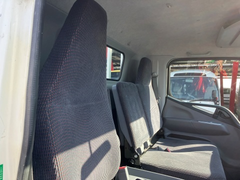 中古平ボディ 三菱ふそう キャンター